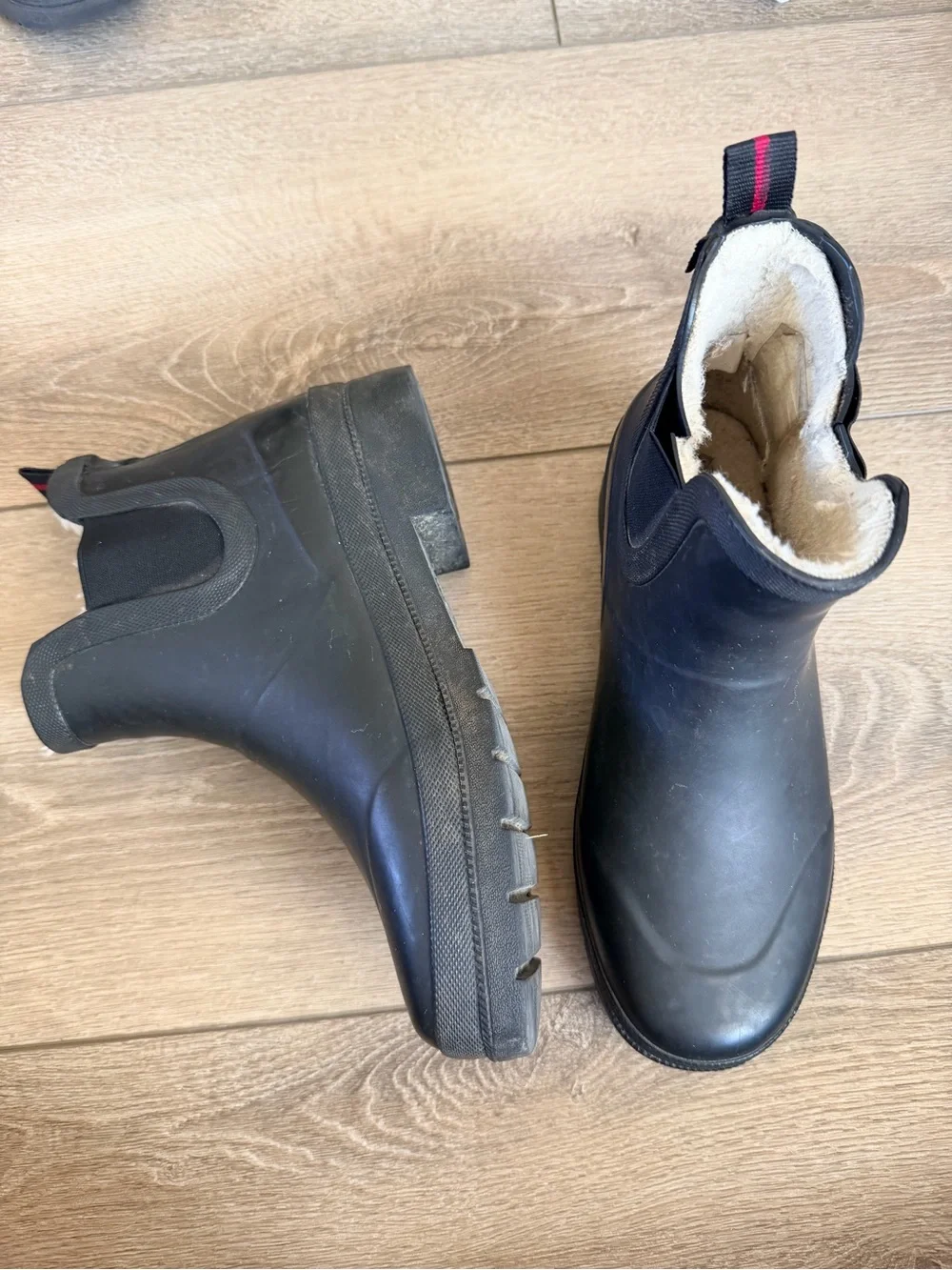 Tretorn Black Chelsea Waterproof Rain Boots with Fleece Lining